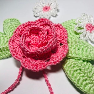 Häkeln Blumen Set Patch Applikation Kleidung große Patch Rosen mit Blättern und Gänseblümchen häkeln kleine Artikel Scrapbooking rosa rose
