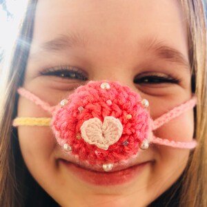 Crochet Heart Nose Warmer: Funny Valentine&#39;s Gift