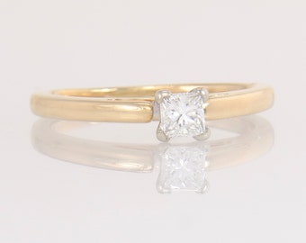 14K Yellow Gold .12ct Princess Cut Diamond Solitaire Engagement Ring Size 5