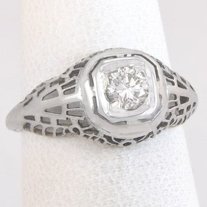 Antique Art Deco .23ct Diamond 18K White Gold Filigree Engagement Ring Size 5