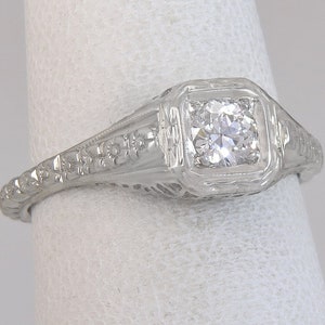 Antique White Rose 18K Gold .14ct Genuine Diamond Flowers Art Deco Ring Sz 5.75