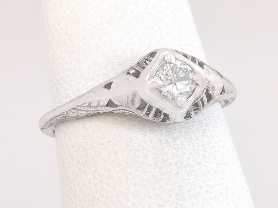 Antique .22ct Diamond 18K White Gold Art Deco Sol… - image 1