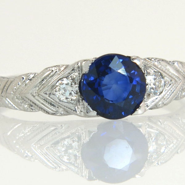 Antique Vintage Estate .86ct Genuine Diamond & Blue Sapphire 14K White Gold Art Deco Ring 2.1g