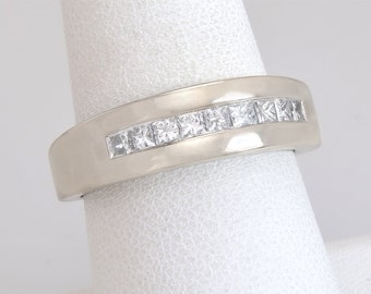 14K White Gold .50ct  Princess Cut Diamond Channel Set Band Ring Size 8.5