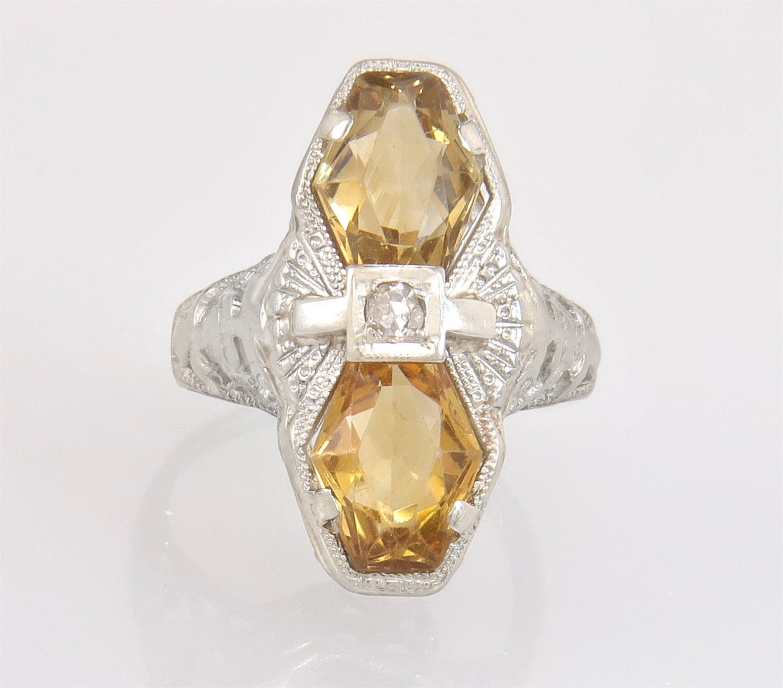 お値下げ❣️MEJURI Sculpture Ring 14Kゴールド 14k Gold Sculpture Ring - Bold & Stackable Statement Band