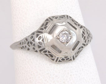 Antique .05ct Diamond 18K White Gold Filigree Art Deco Engagement Ring Size 6.5