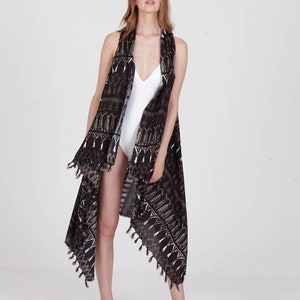 Beach Coverup Pareo Vest &#39;Fringes black&#39;