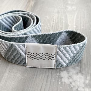 Boho Beach Towel Holder: Elastic Beach Bed Band Grey