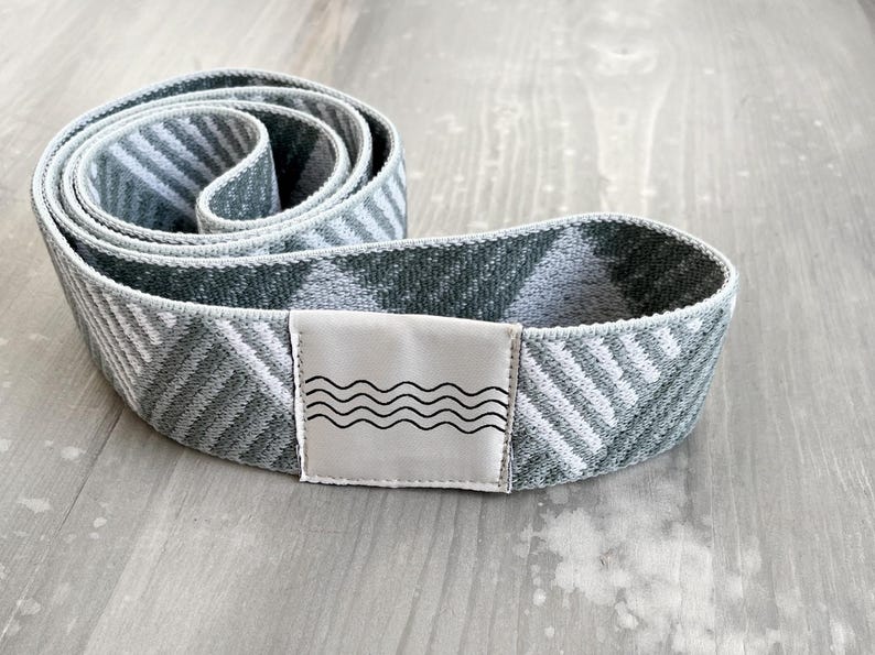 Boho Beach Towel Holder: Elastic Beach Bed Band Grey