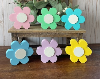 Wood Daisy Flower, Spring Flower Decor, Tiered Tray, Garden Decor