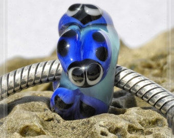 blue ladybug, Bug Collection Original Nemo Glass Bead, 9 x 15 mm, Murano, OOAK, SRA