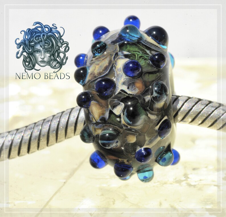 dewdrops Collection Original Nemo Glass Bead image 2