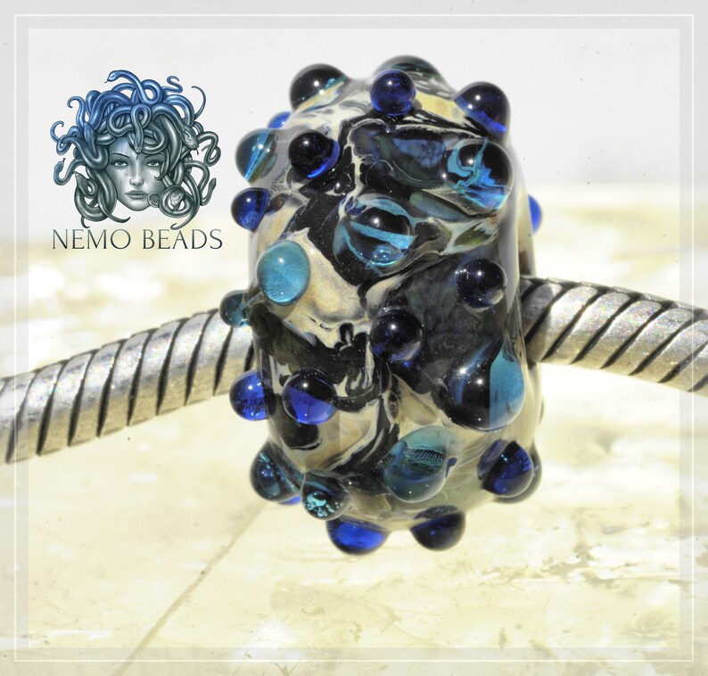 dewdrops Collection Original Nemo Glass Bead image 1