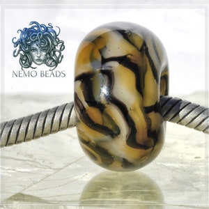 animal Collection Original Nemo Glass Bead image 2