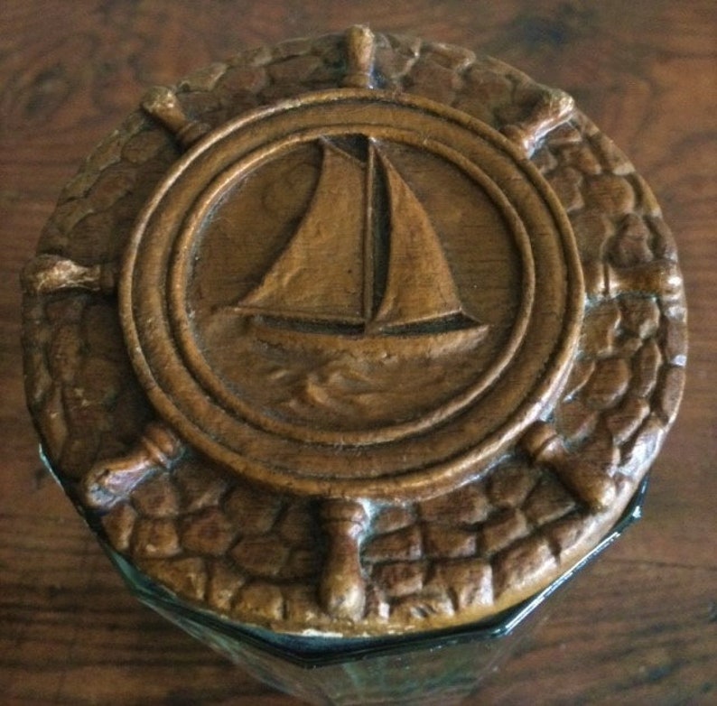 Vintage 1950/'s Ribbed Leaded glass Tobacco Humidor with Sailing Ship and Rudder LidNautical