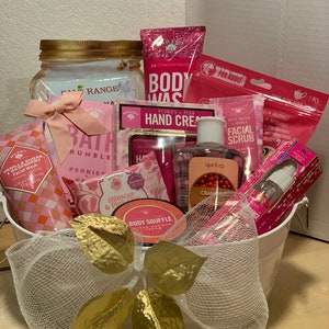 Pre filled womans spa gift basket. Mothers Day,Valentines, birthday, graduation,thank you ,holiday secret Santa gift,hostess and more. image 5