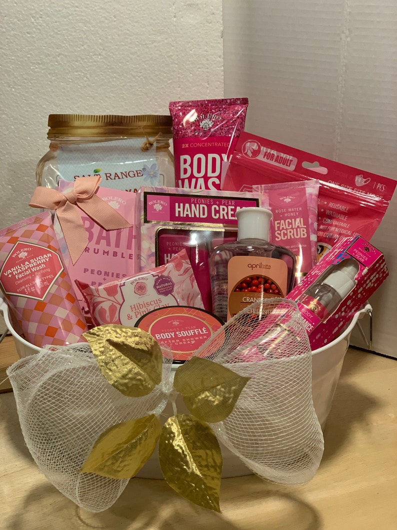 Pre filled womans spa gift basket. Mothers Day,Valentines, birthday, graduation,thank you ,holiday secret Santa gift,hostess and more. image 5