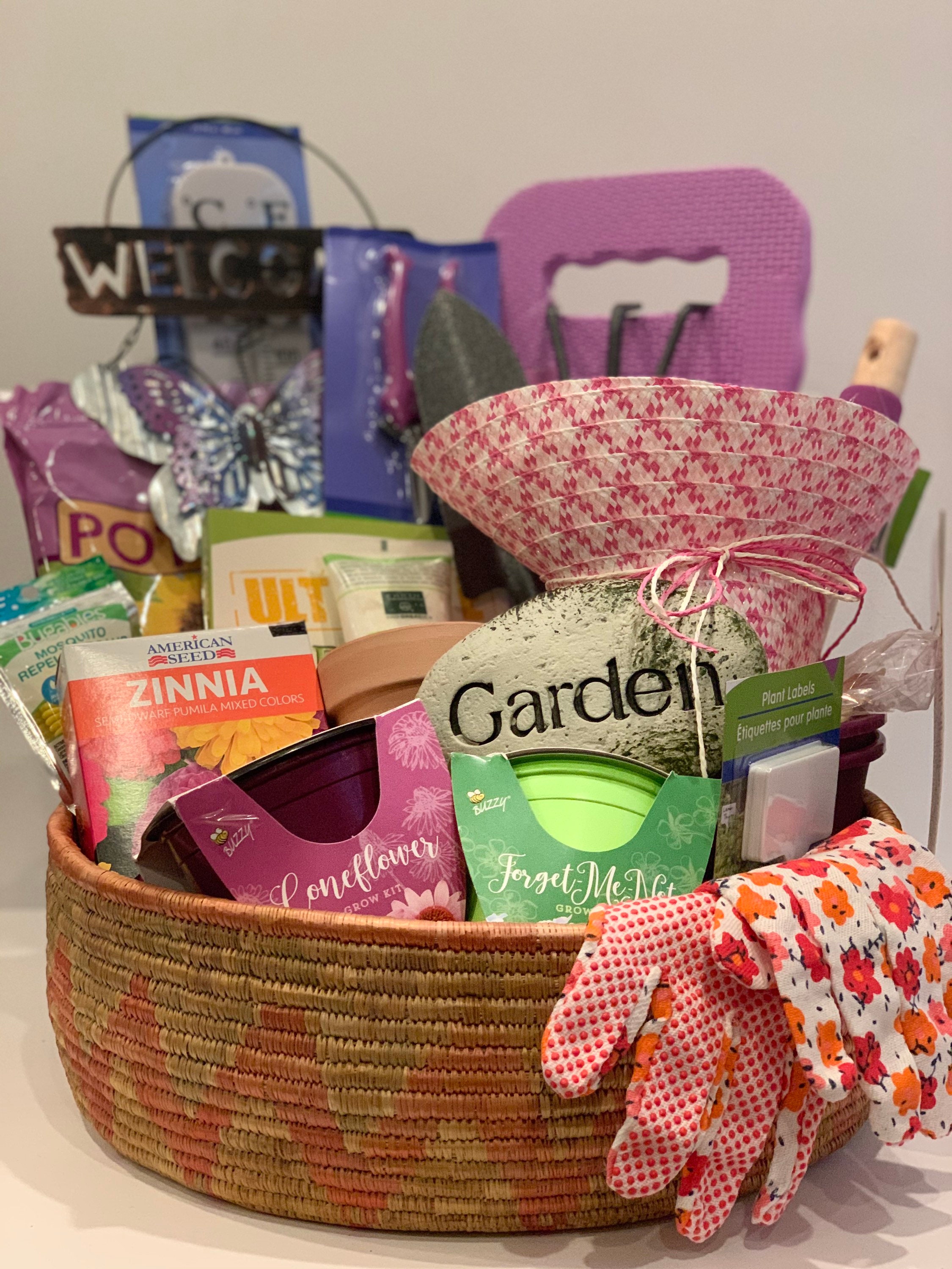 Gardening gift baskets discount