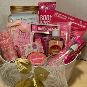 Pre filled womans spa gift basket. Mothers Day,Valentines, birthday, graduation,thank you ,holiday secret Santa gift,hostess and more. image 1