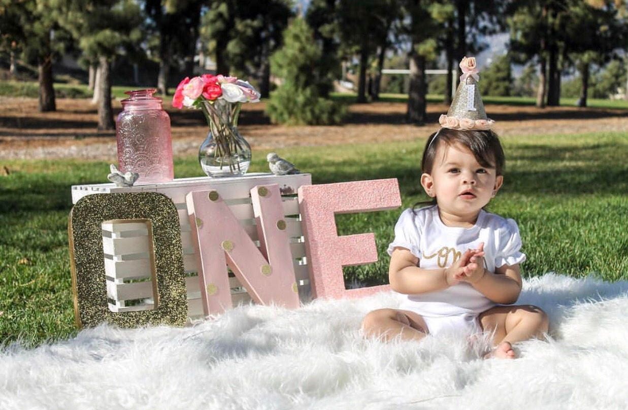 4Free shippingGold glitter ONE sign Baby birthday centerpiece Wooden  cutout word ONE First Birthday Party Decor