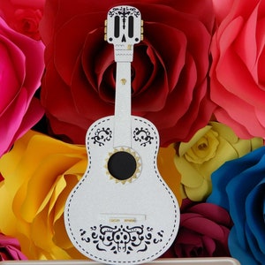 Gitarre Karton Mexikanische Fiesta Thema Party leichte Kinderaktivität Farbe verzieren Coco Thema Party Inspiration Fotostand Gitarren