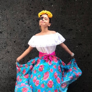 Mexican Teen SKIRT ONLY day of the dead Blue flowered fiesta coco theme party day of the dead 32 inches long 5 de Mayo wedding adelita  80CM