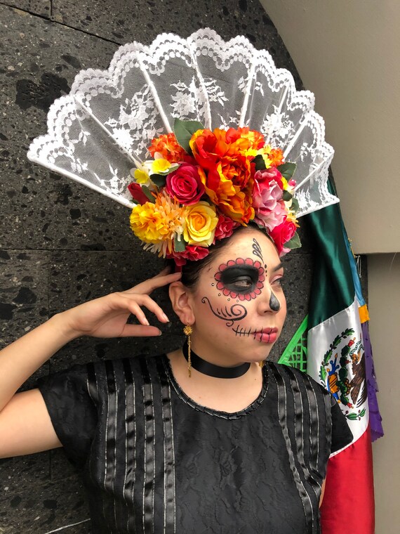 Diadema De Flores Mexicanas Para Catrina – Tocado Para Día De Muertos Y Halloween | Tela Rosa Con Diseño Festivo