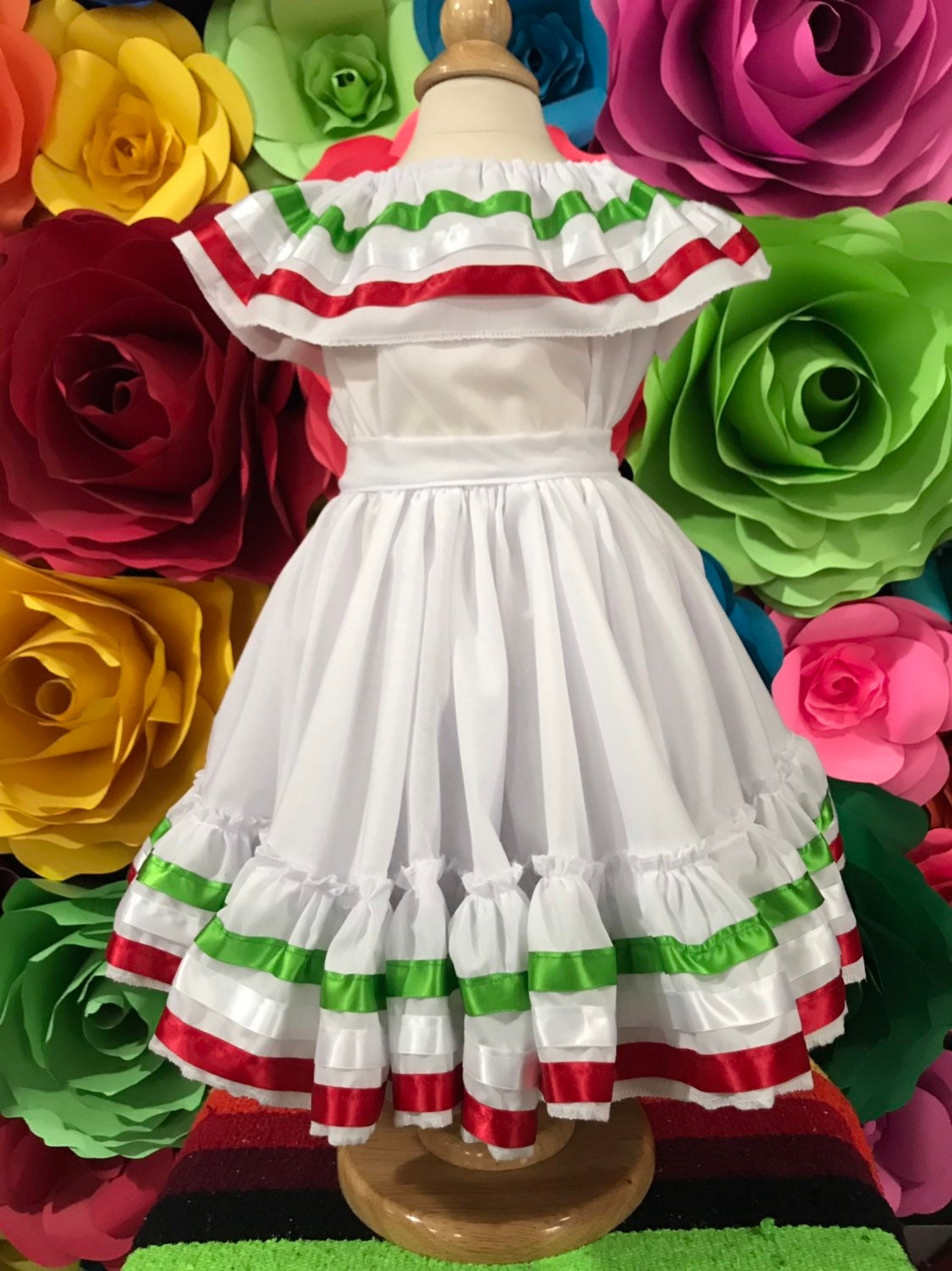 Mexican Girls Dress: 5 de Mayo Inspired Skirt & Blouse (Size 0-12 Months) Mexican Girls Dress: 5 de Mayo Inspired Skirt & Blouse (Size 0-12 Months)