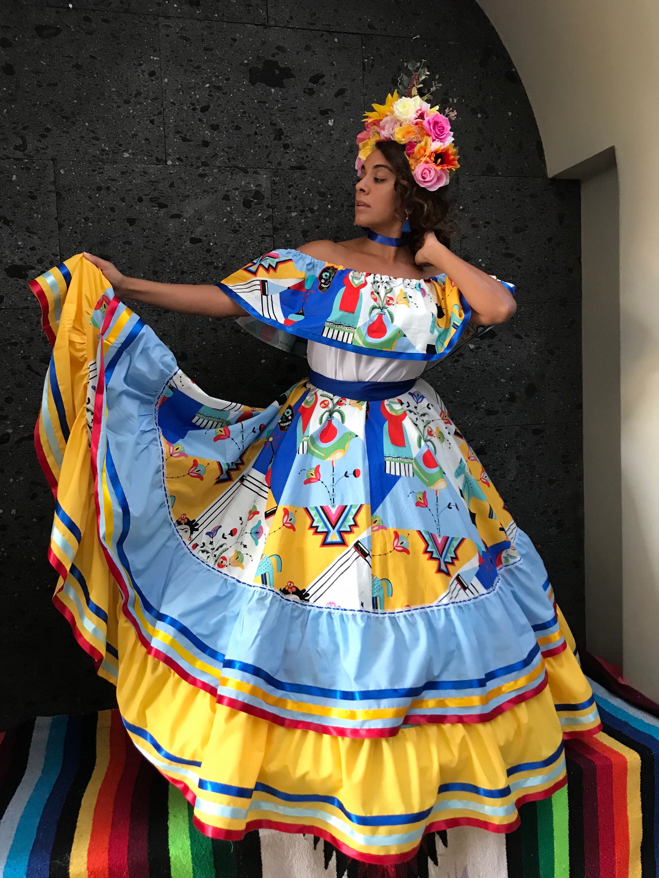 手作りのメキシカンドレス：ハリスコスタイルのツーピースセット