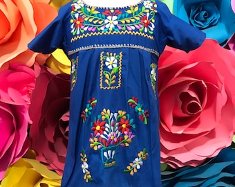 Tehuacán små flickor chanelito 5 de Mayo Day of the Dead handbroderade Mexiko todo Corazon