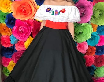Mexican womans dress SKIRT ONLY BLack day of the dead mexican fiesta coco theme party noche de muertos one size fits  adelita costume 90c