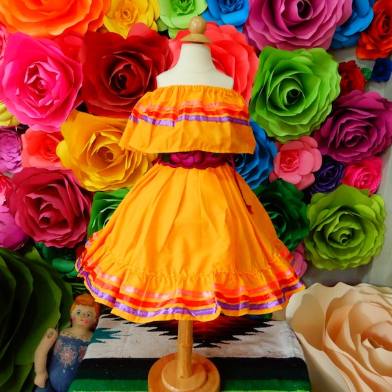 Mexican two piece dress Handmade- Size 2-4 Beautiful coco theme style- Jalisco hobo hippie baby flower Yellow dress peasant Yellow 40CM Mexican two piece dress Handmade- Size 2-4 Beautiful coco theme style- Jalisco hobo hippie baby flower Yellow dress peasant Yellow 40CM