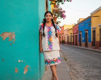 Chemisier mexicain fait main Huapango : haut brodé Punto de Cruz