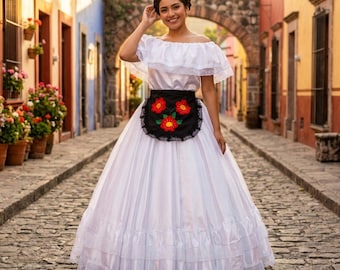 伝統的なメキシコのベラクルスドレスセット - 白いブラウス、スカート