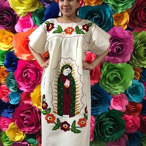 Mano mexicana bordada Virgen de Guadalupe Manta vestido coco tema fiesta virgen fiesta 5 de mayo SOLAMENTE un tamaño disponible M