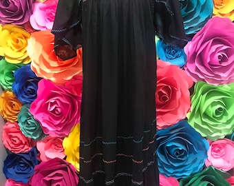 Mexican Embroidered woman's size Only XS-M Handmade-dress Pink Frida  style- Mexican hobo hippie flower coco theme party Tehuacán mumu