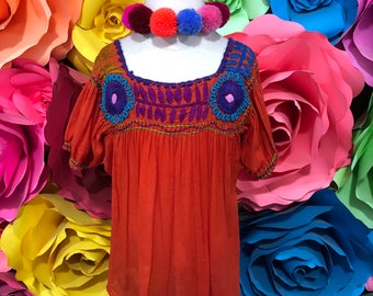 Mexican hand embroidered blouse Mexico todo Corazon  5 de Mayo day of the dead lille girls