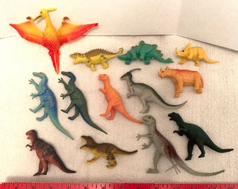 plastic dinosaur set