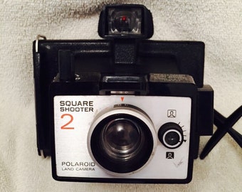 SALE!! Vintage Polaroid Land Camera Square Shooter 2