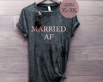 sposato sposato camicia AF, AF, dono di fidanzamento, camicia nuziale, sposato camicia, camicia mogliettina, bachelorette party regalo, sposa camicia, mogliettina