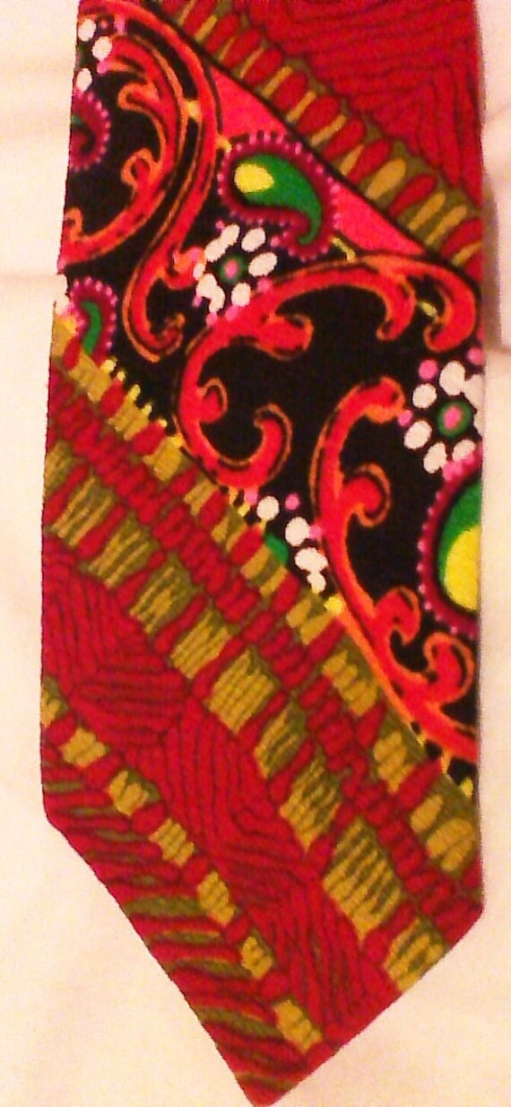 red pattern bark cloth necktie - image 3