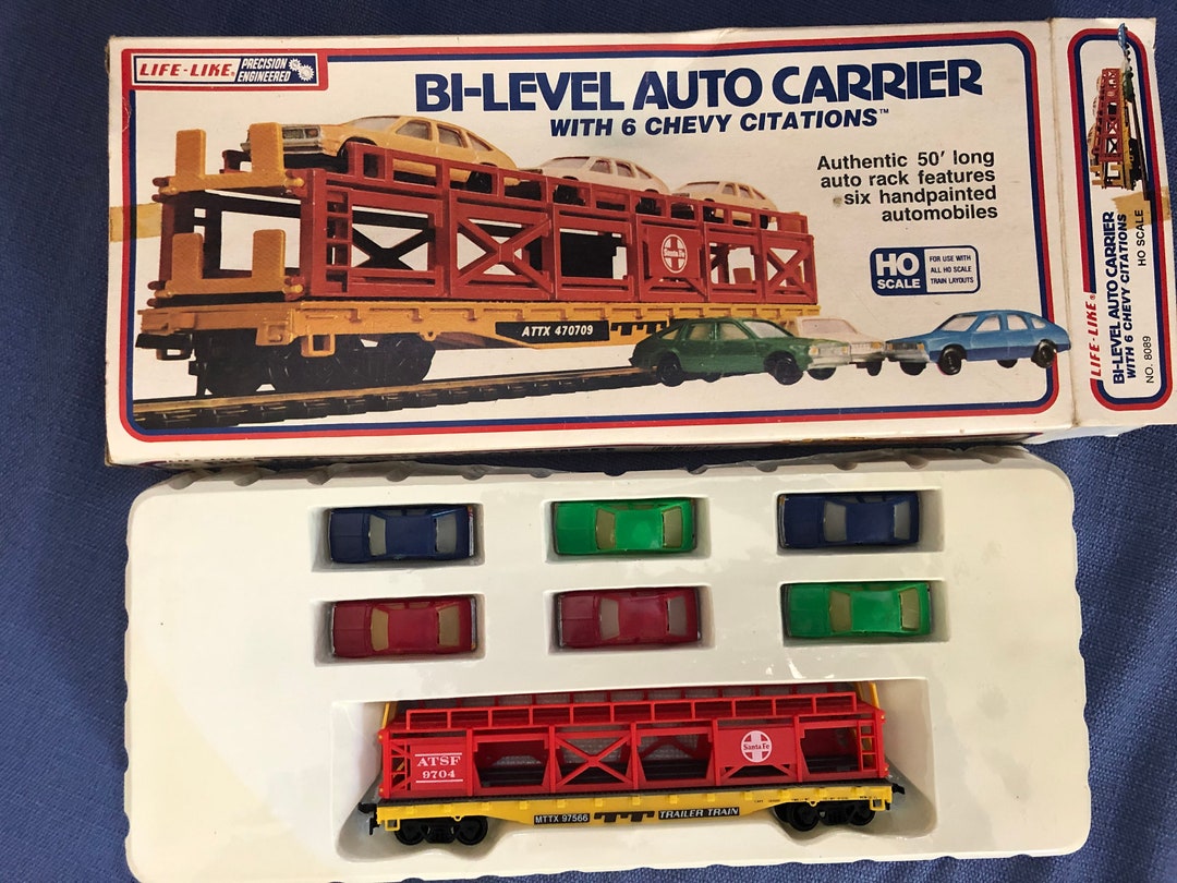 WalthersProto ~ HO Scale ~ 89' Thrall Bi-Level Auto Carrier ~ Florida