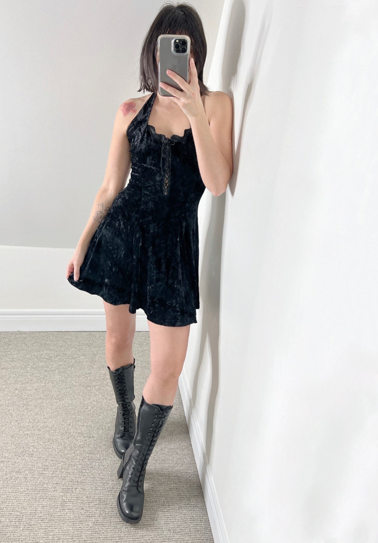 Lace Velvet Dress -  Canada