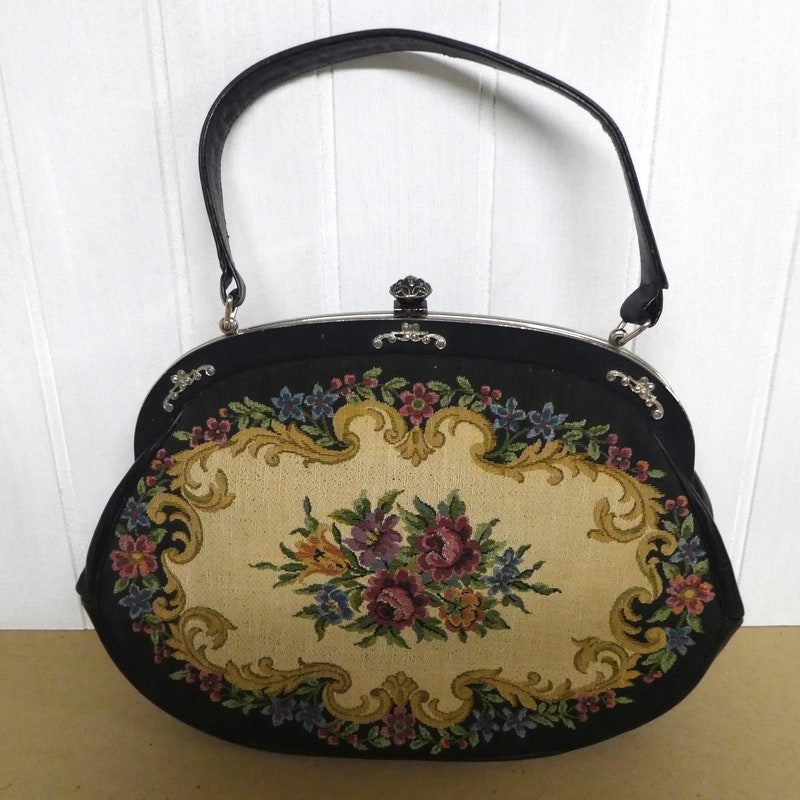 Tapestry Chain Purse