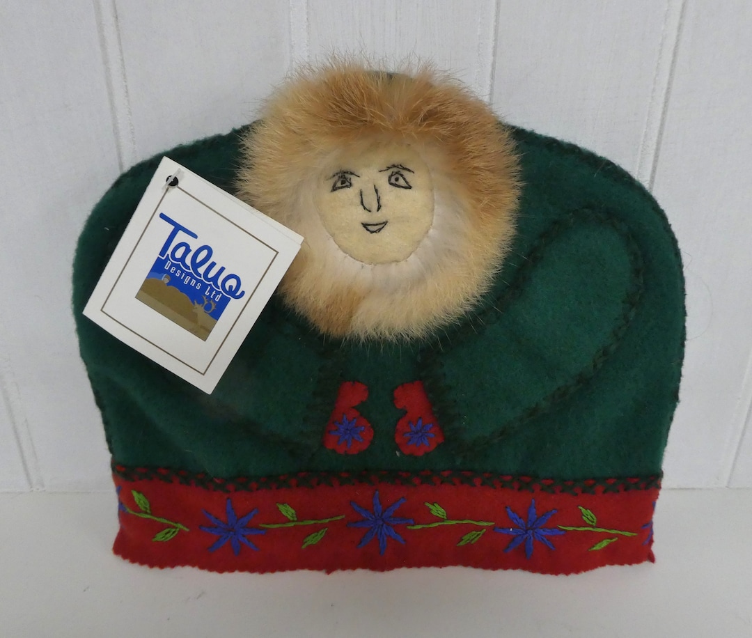 Inuit Handmade Wool Felt Tea Cozy/taluq Design Nunavut/smiling Tea Cozy