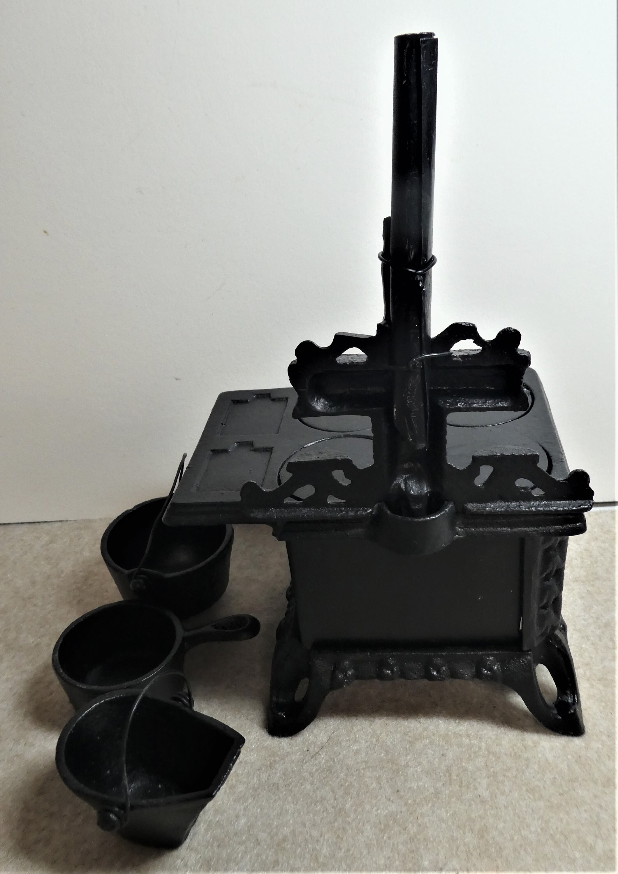 Vintage Cast Iron Queen Minature Cook Stove/salesman Sample Etsy