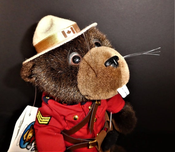 CANADA RCMP Souvenir/stuffed Beaver 