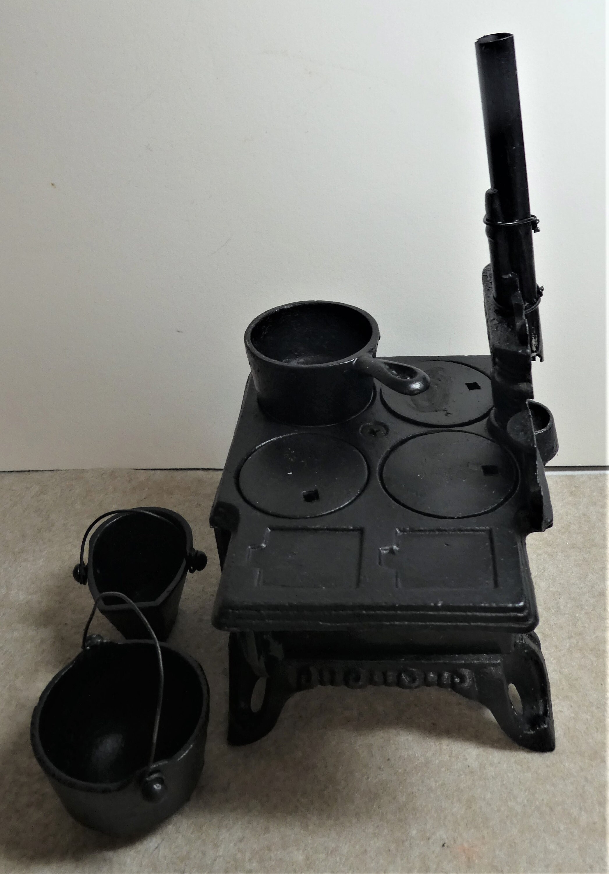 Vintage Cast Iron Queen Minature Cook Stove/salesman Sample Etsy