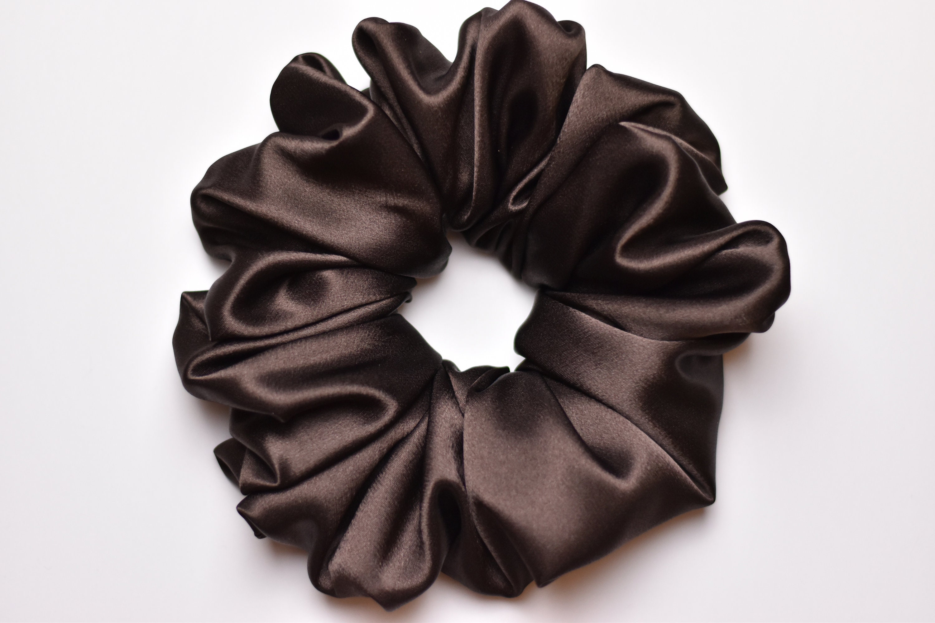 SATIN SCRUNCHIE CHOCOLATE BROWN SATIN SCRUNCHIE CHOCOLATE BROWN