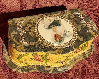 Hamilton King Gibson Girl Lady Portrait Antique 1907 Edwardian/Victorian Celluloid Hair Brush Vanity Dresser Box As-Is